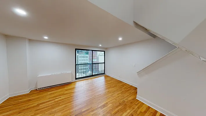 Rented by AZ REALTY NYC LLC | media 7