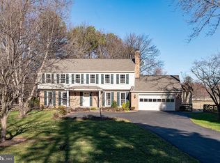 10708 Wynkoop Dr, Great Falls, VA 22066