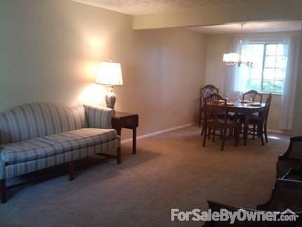 Living room/ Dining room