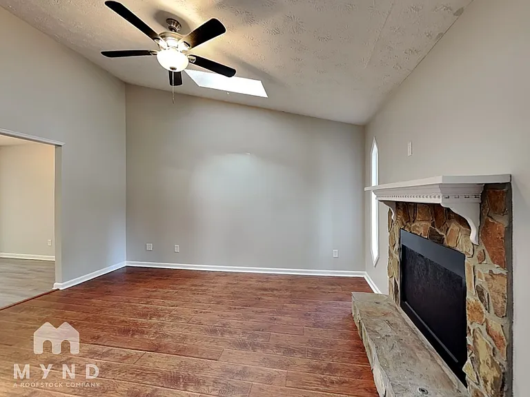2682 Winding Creek Dr — Photo 7