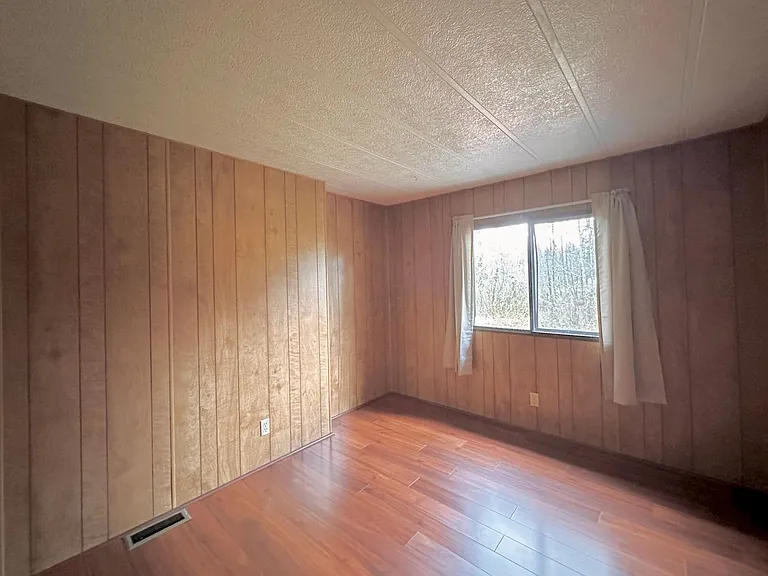 25706 NE 47th Pl — Photo 13