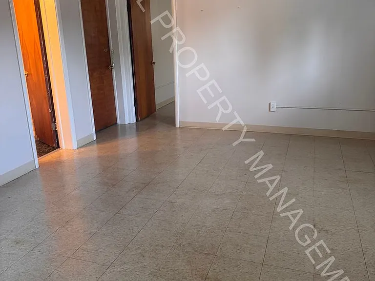 2020 Weiss — Photo 5