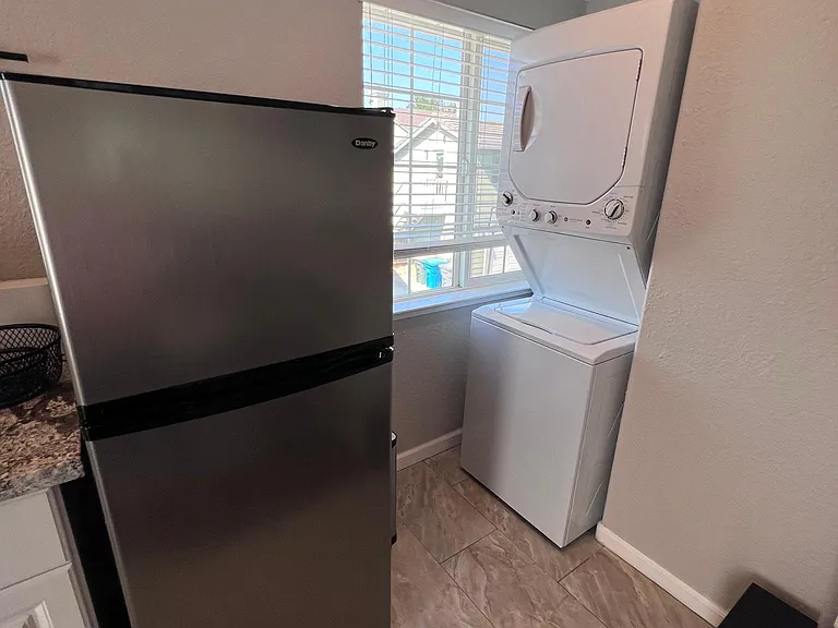 1115 Valley Glen Dr #2 — Photo 17