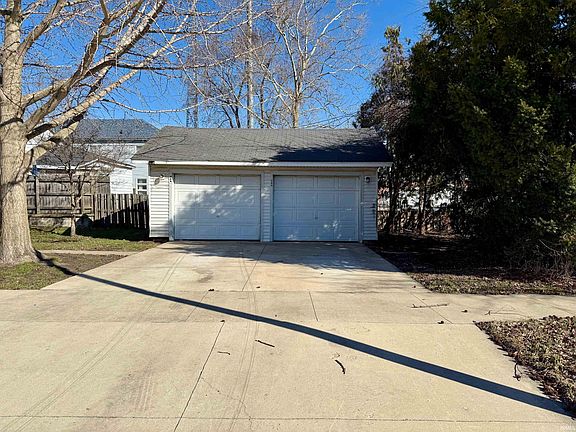 4th image of 629/631 Madison St