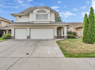 8702 White Peacock Way, Elk Grove, CA 95624