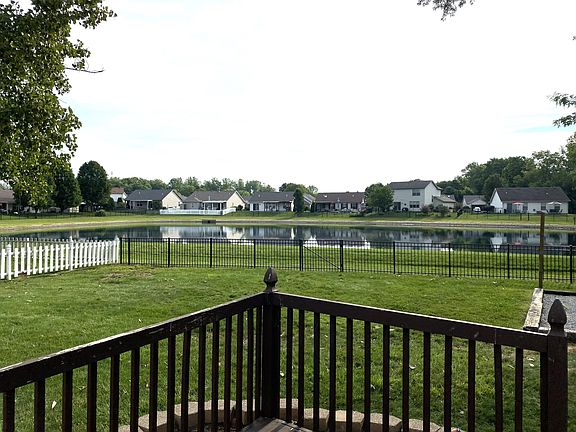 3rd image of 3852 Wedgefield Ct
