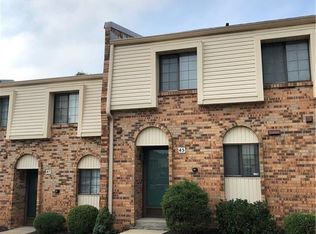 45 Terrace Ct, Carmel, IN