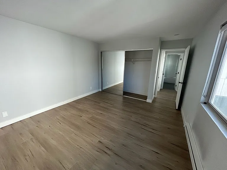 1240 Holly St — Photo 5