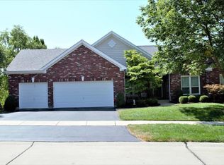 2608 Chatham Place Ct, Chesterfield, MO 63005