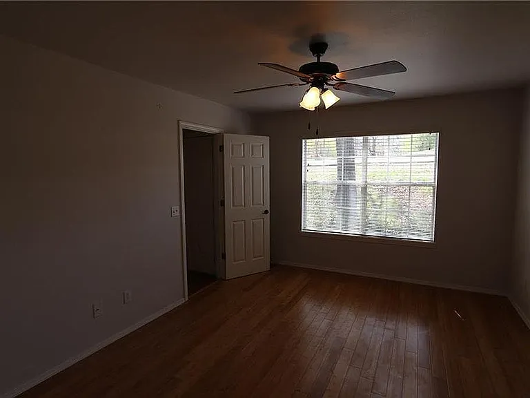 8864 Williams Rd — Photo 12