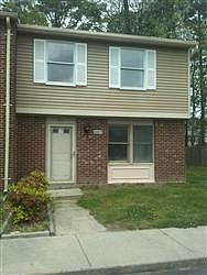 1st image of 390 Jury Ln Unit F