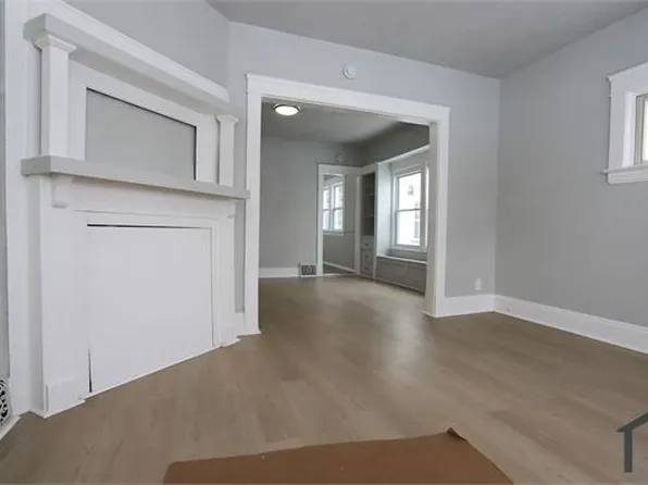 1377 E 139th St, Cleveland, OH 44112