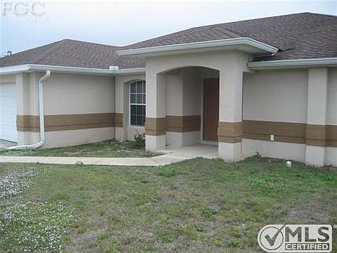 2nd image of 673 Woodcrest Dr