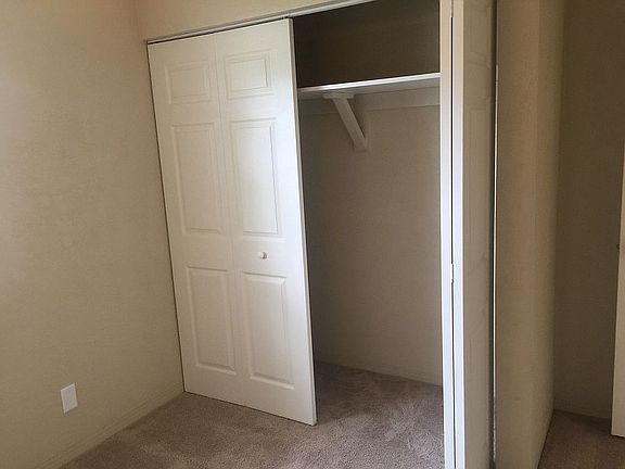 4th image of 1111 Barbara Dr