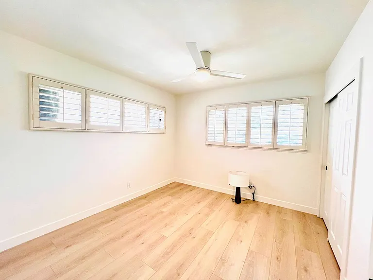 22637 Hickory Ave — Photo 16
