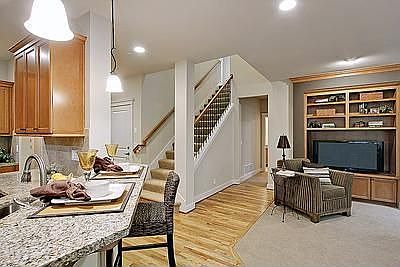 5th image of 11467 176th Ct NE