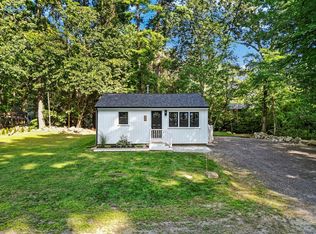 11 5th Ave, Lakeville, MA 02347