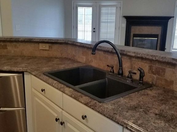 5th image of 559 Tiffany Anne Ct