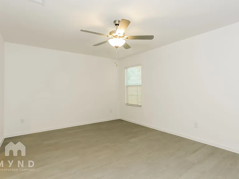 10116 Dalgreen Cir — Photo 13