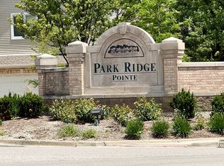 1761 Pavilion Way Unit 301, Park Ridge, IL 60068