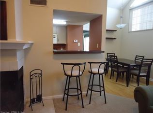 106 Carriage Crossing Ln, Middletown, CT 06457