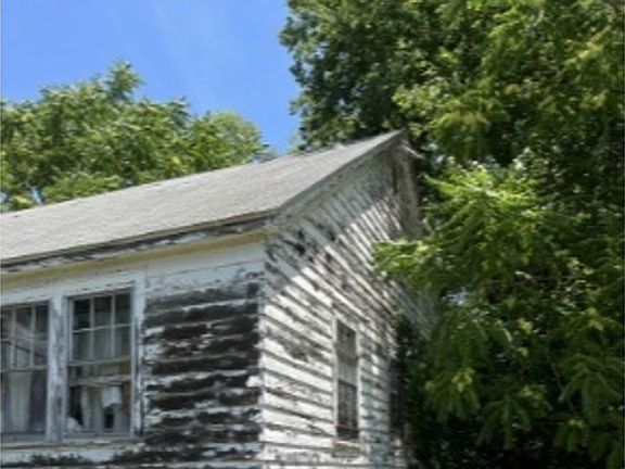 Exterior Features