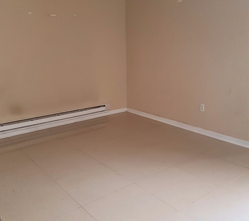 1st image of 1431 W Tioga St #4