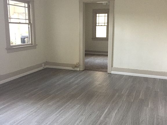 4th image of 3956 Park Blvd #0