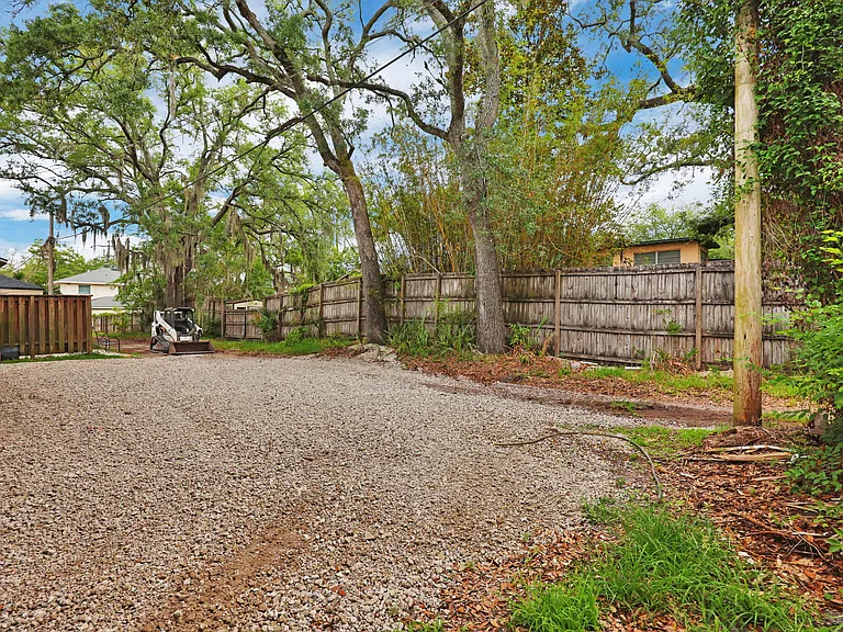 1633 Belmonte Ave #B — Photo 28
