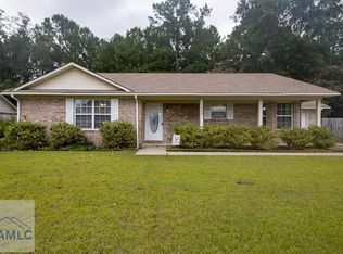 1048 Barley Dr, Hinesville, GA 31313