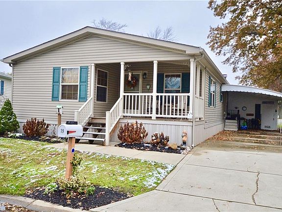 3rd image of 19 Pageant Ln #19