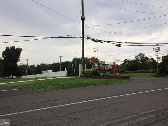 5th image of 3445 Aster Ave