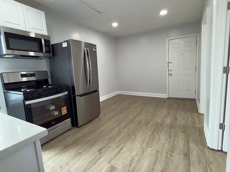 215 Valley Rd #3 — Photo 3