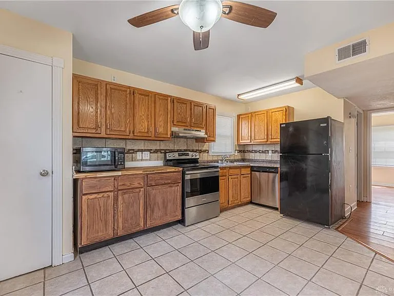 2451 Ned Dr — Photo 10