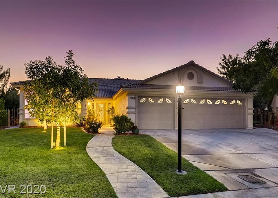 1st image of 5044 Desert Fir Dr