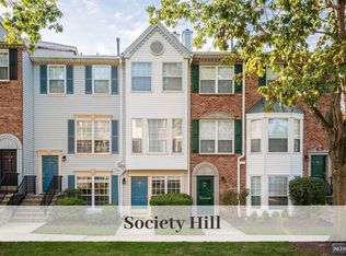 748 Pepperidge Rd, Mahwah, NJ 07430