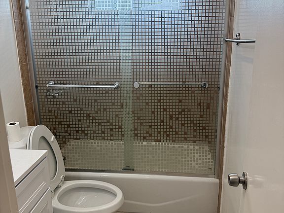 4th image of 4218 W 136th St #2