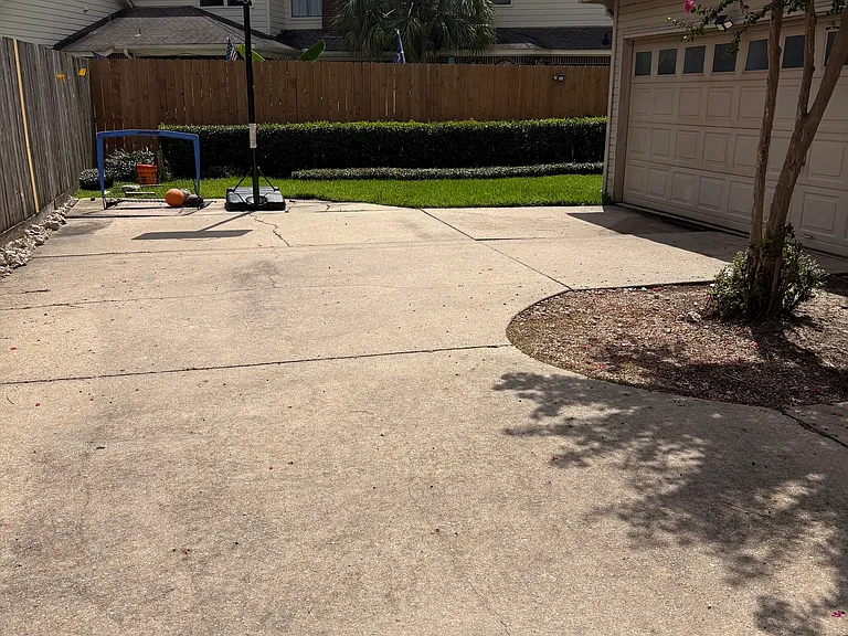 17619 Champion Forest Dr — Photo 25