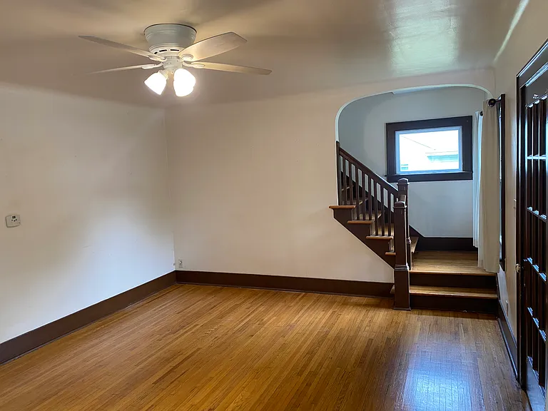 333 N Foster Ave — Photo 7