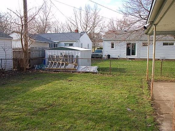 3rd image of 3729 Beechwood Ave