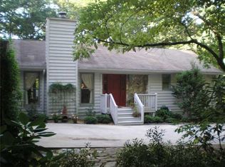 9790 Kings Rd, Gainesville, GA 30506