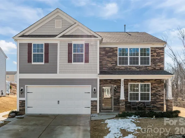 9839 Oak Barrel Ln, Charlotte, NC 28215