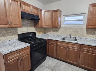 56 S 7th St #3, Newark, NJ 07107