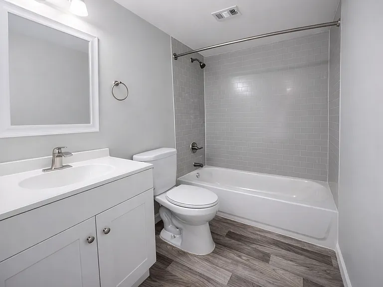 Renaissance at Strawberry Creek Apartments — Photo 5