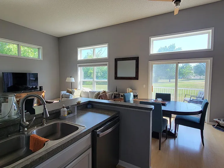 7648 Century Ct — Photo 14