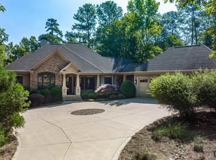 1010 Parrotts Cove Rd, Greensboro, GA 30642