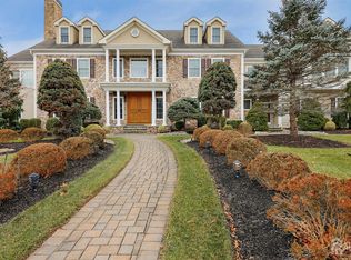 1 Hayduk Dr, Edison, NJ 08820