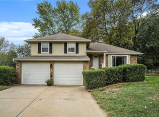 2220 SW Keystone Pl, Blue Springs, MO 64014