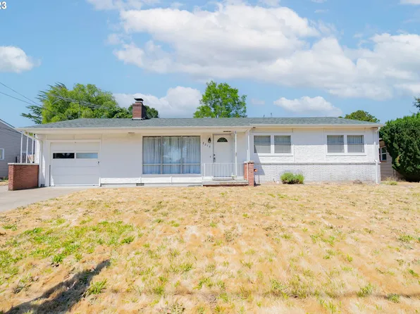 8214 Macarthur Blvd, Vancouver, WA 98664