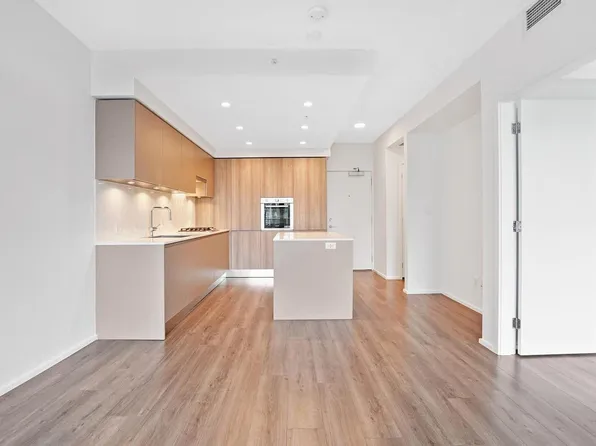 3809 Evergreen Pl, Burnaby, BC